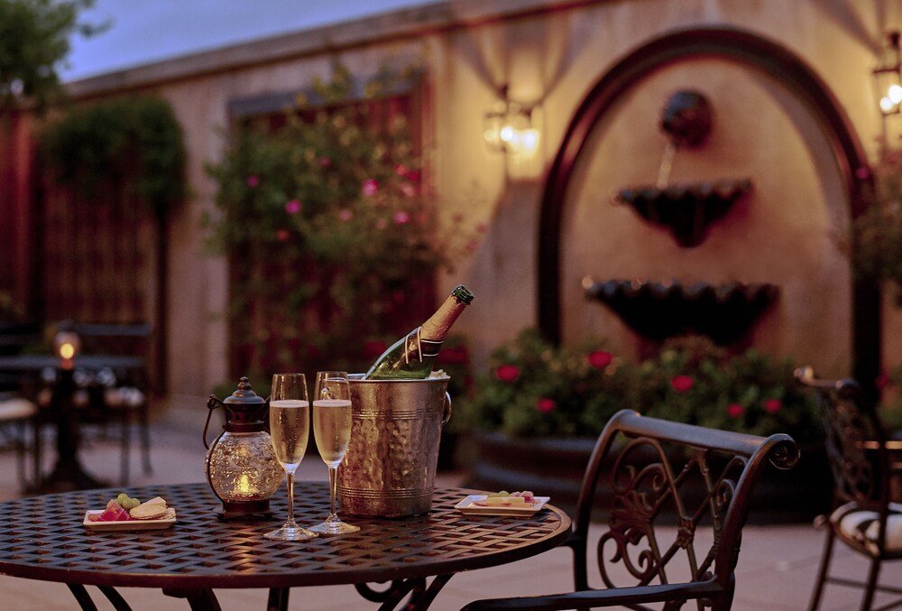 French Quarter Inn in Charleston, South Carolina, property photo one