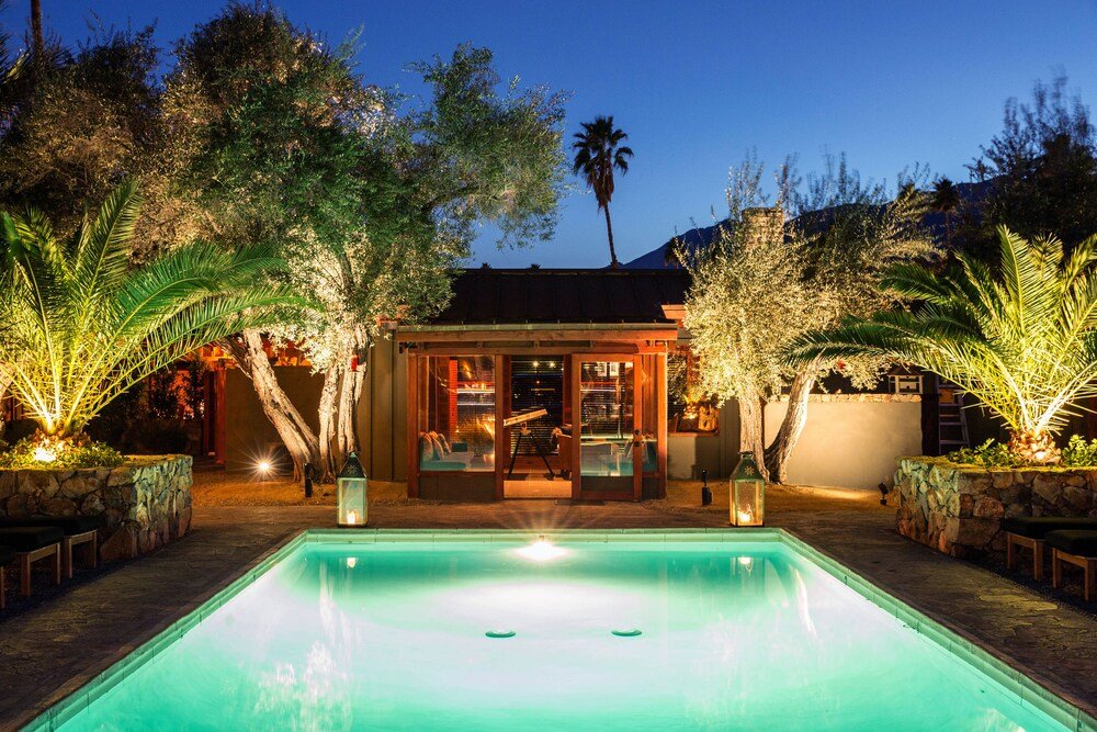 Sparrows Lodge in Palm Springs, California: property photo 1 of the gallery